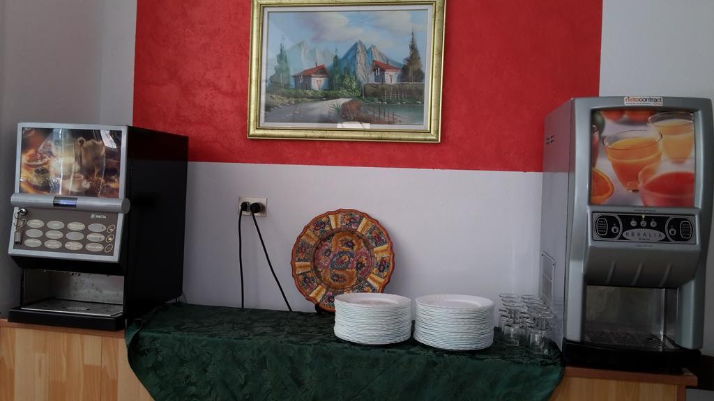 Hotel Villa Del Sole Rimini Bagian luar foto