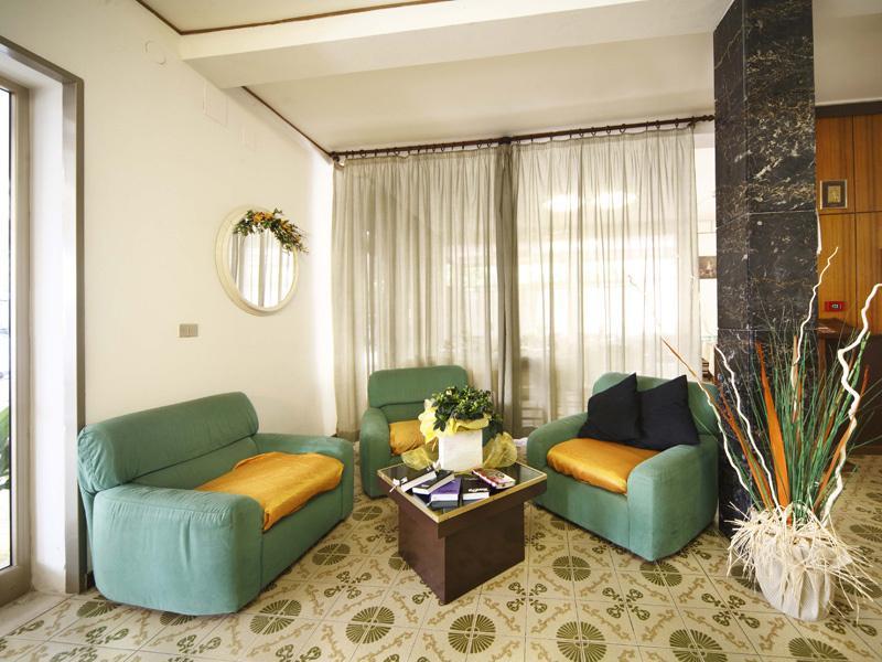 Hotel Villa Del Sole Rimini Bagian luar foto